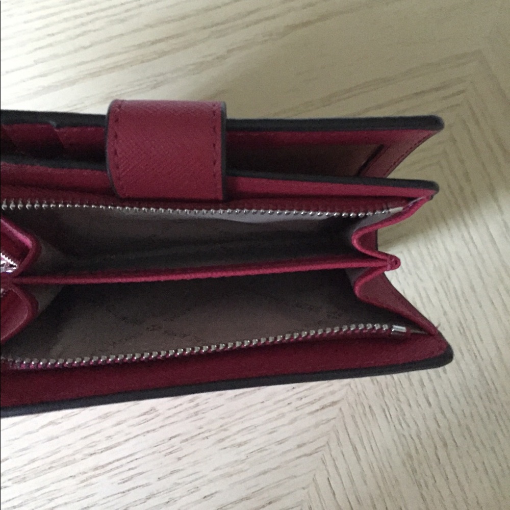 Michael Kors Dark Raspberry Leather Bifold Wallet - Picture 6 of 9